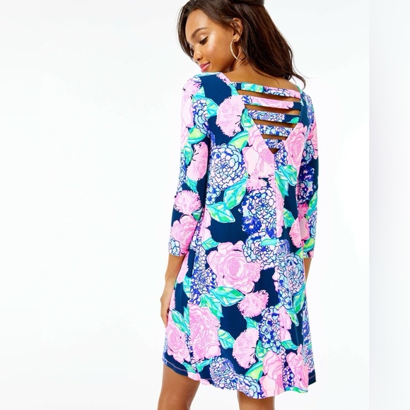 Lilly Pulitzer Dresses & Skirts - Women’s LILLY PULITZER Ophelia High Tide Navy Hey Hey Bouquet swing dress- Sz M
